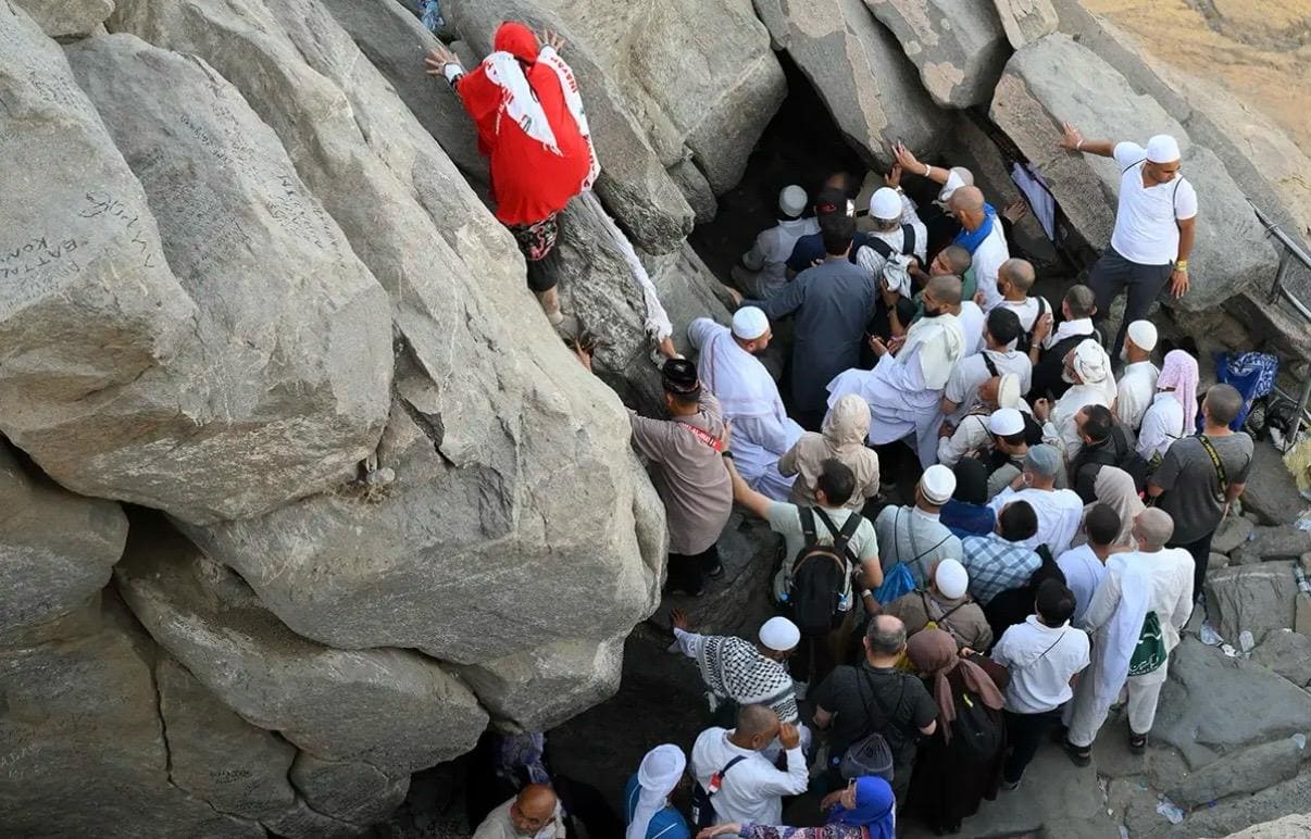 Menelusuri Wisata Sejarah di Mekkah dan Madinah Saat Umroh